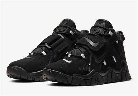 nike air barrage mid black shoes